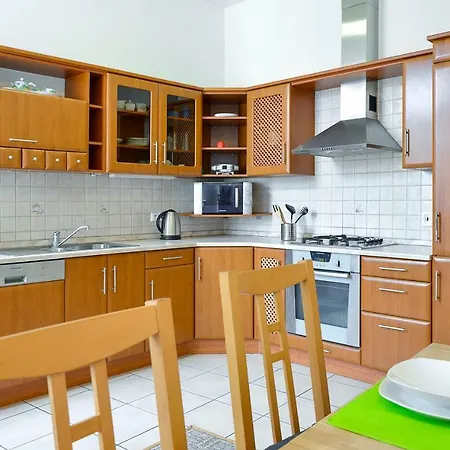 Holiday home Valentinska *